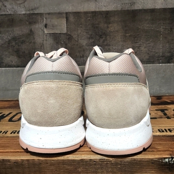 ⚡️Host Pick ⚡️Timberland Field Trekker Trainer for Women in Beige - Picture 6 of 12